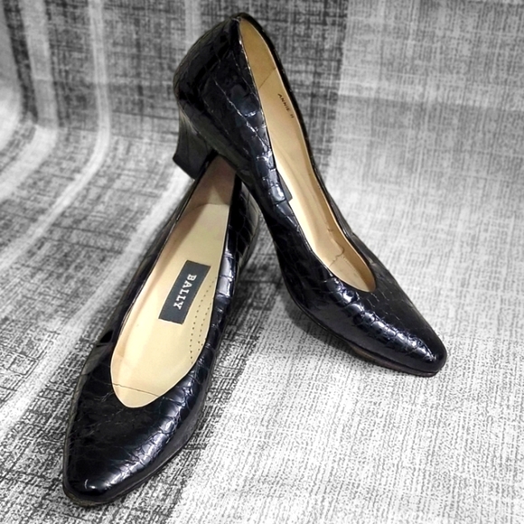 Bally Shoes - 💙Authentic Bally Italy Vintage Annie Nappa Leather Black Patent Shoes